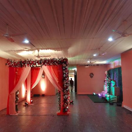 Click Hotel Guwahati Exterior foto