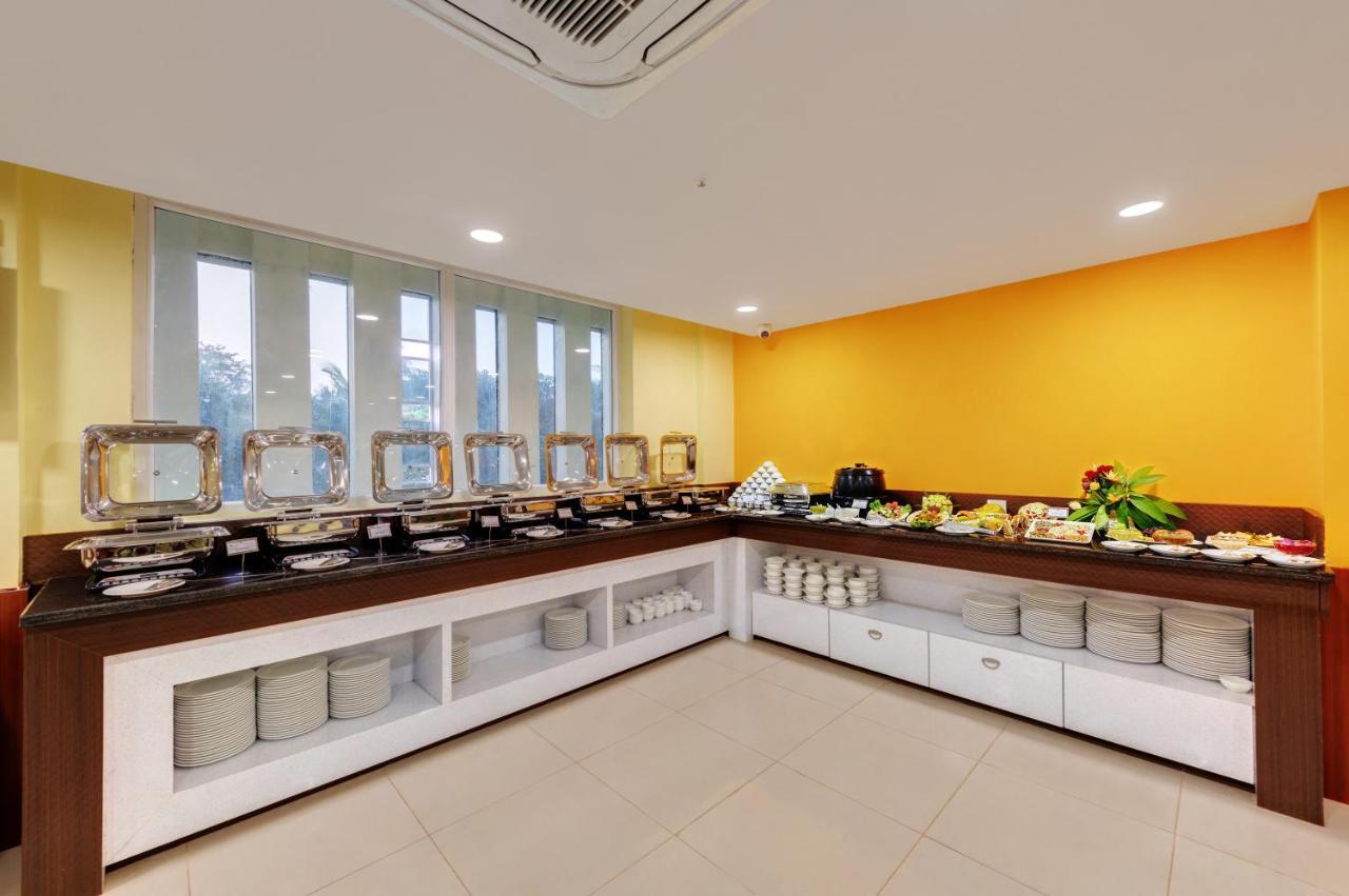 Click Hotel Guwahati Exterior foto