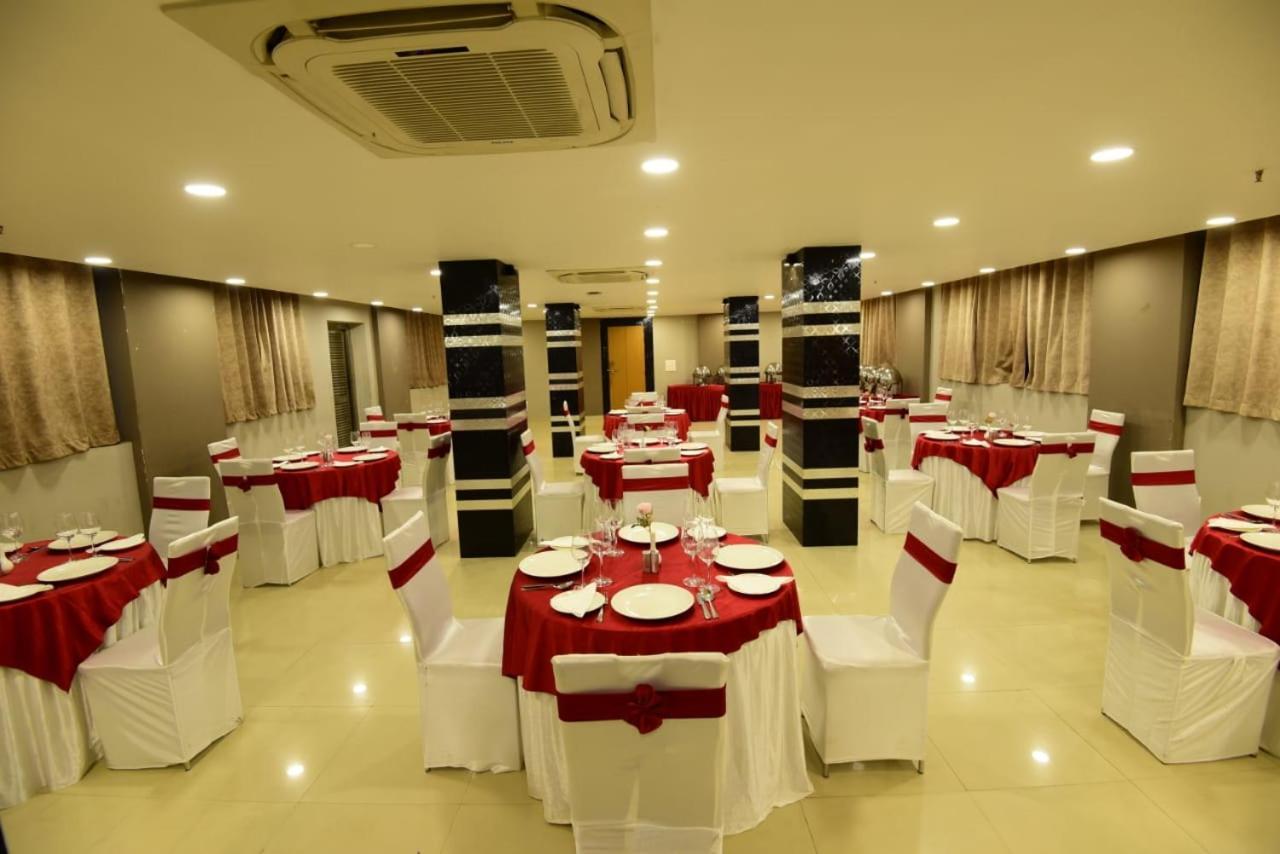 Click Hotel Guwahati Exterior foto