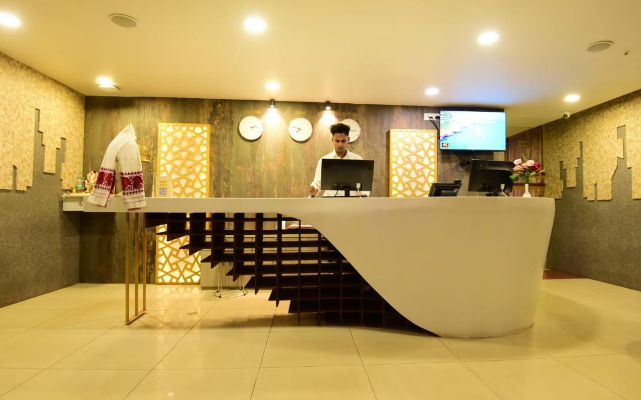 Click Hotel Guwahati Exterior foto
