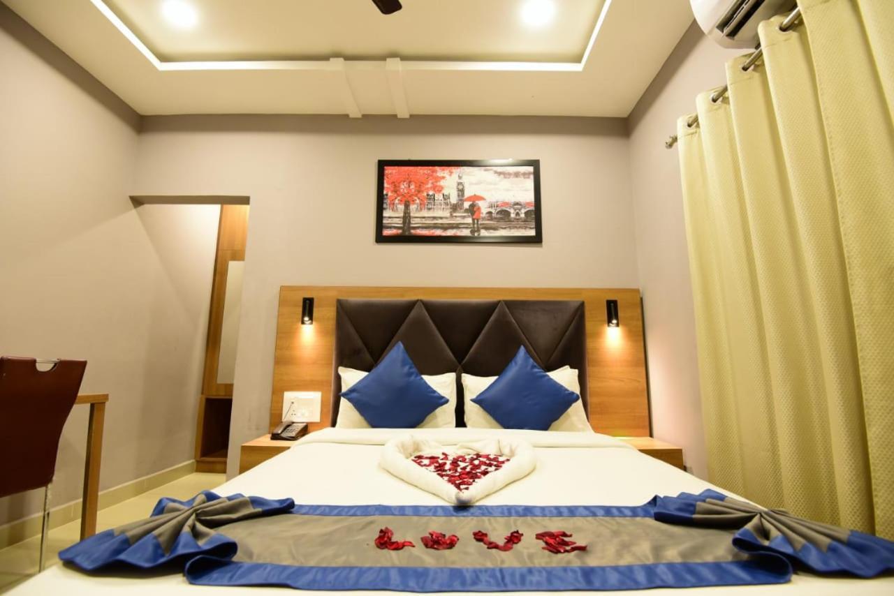 Click Hotel Guwahati Exterior foto
