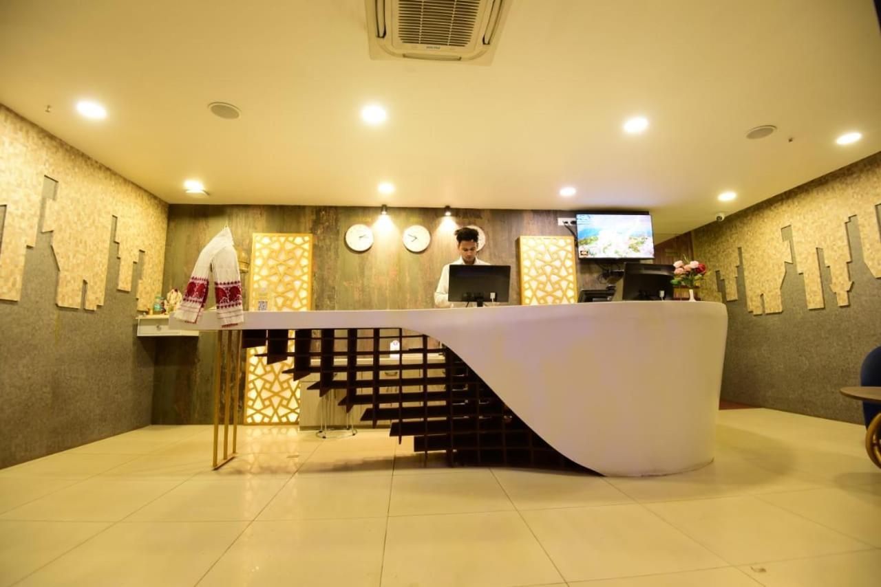 Click Hotel Guwahati Exterior foto