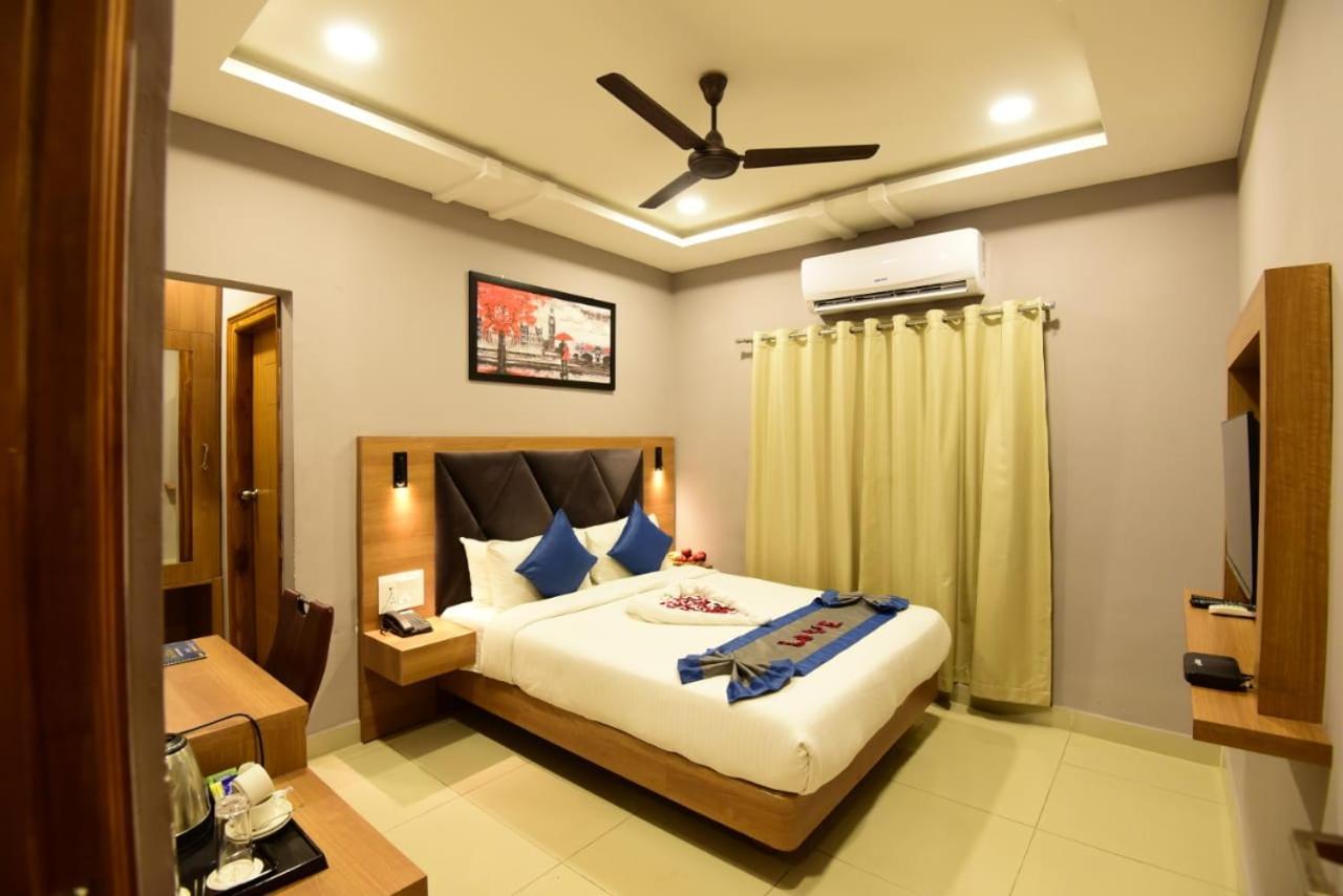 Click Hotel Guwahati Exterior foto