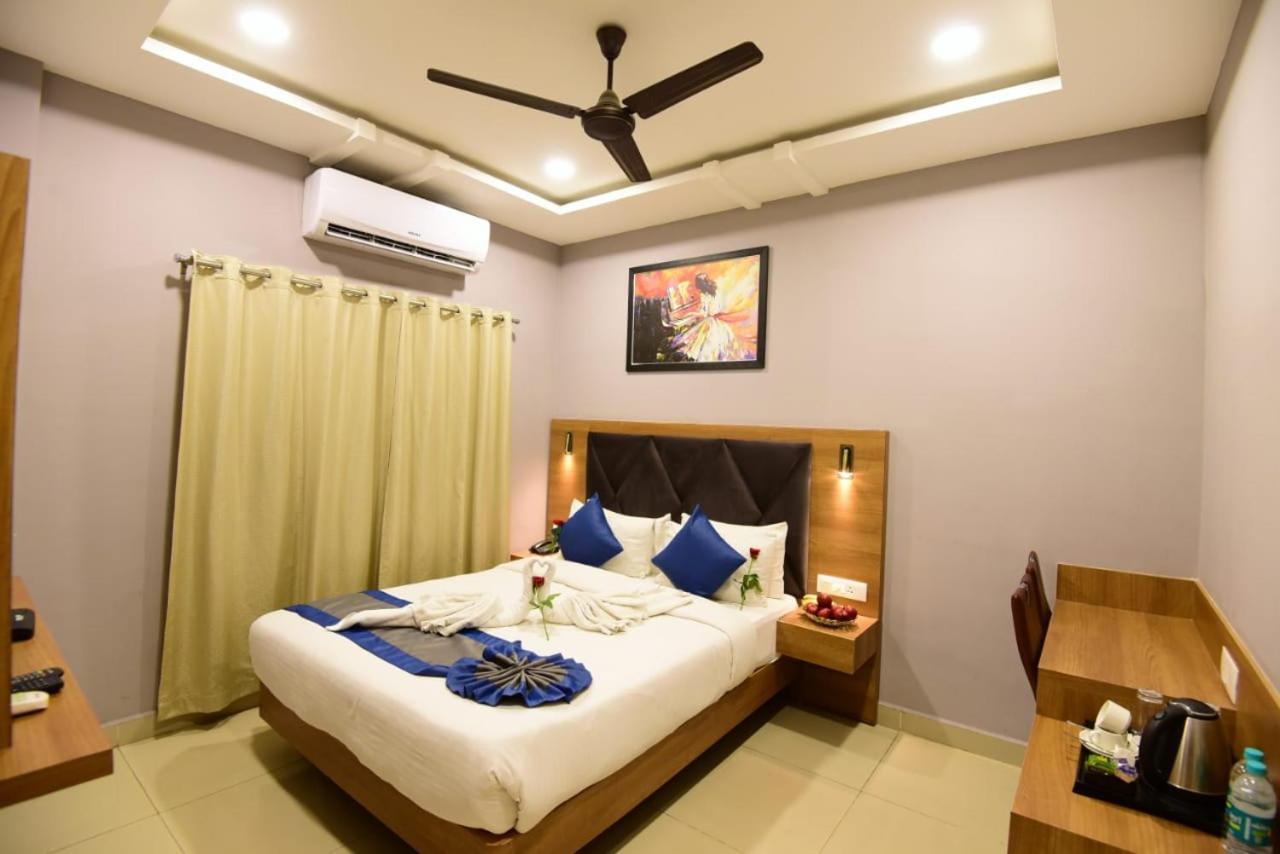 Click Hotel Guwahati Exterior foto